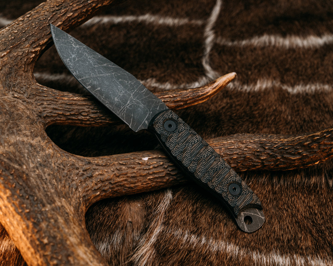 Crow Scalper - Black Canvas Micarta, Allen Bolts, Chaos Grip