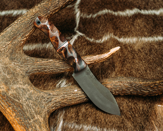 Skinner Jr- Hawaiian Curly Koa, Black G10 and Copper Split, Patriot Mosaic Pins, CF Pins, Textured Grip