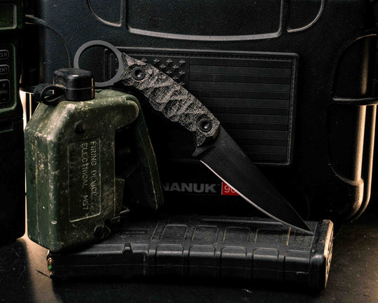 Osoraku 3" Mini - Black Burlap Micarta, Armor Black Cerakote, Allen Bolts, Textured Grip