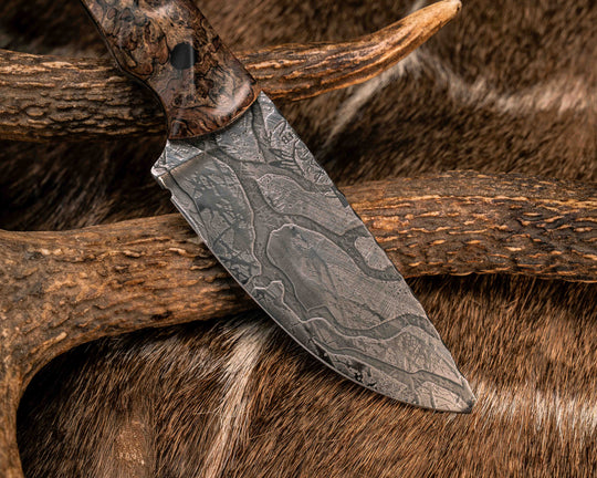Cavner- Spalted Chechen Caribbean Rosewood, CF Pins, CF Lanyard Pin, Textured Grip