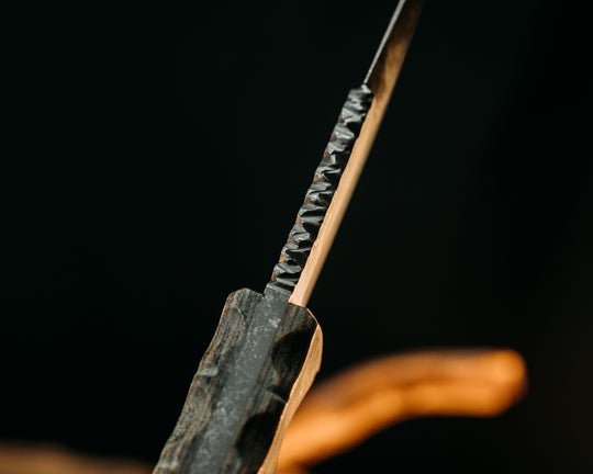 Hog Hunt Jr- Realtree Cammie Micarta, Vintage Micarta Pins, Textured Grip