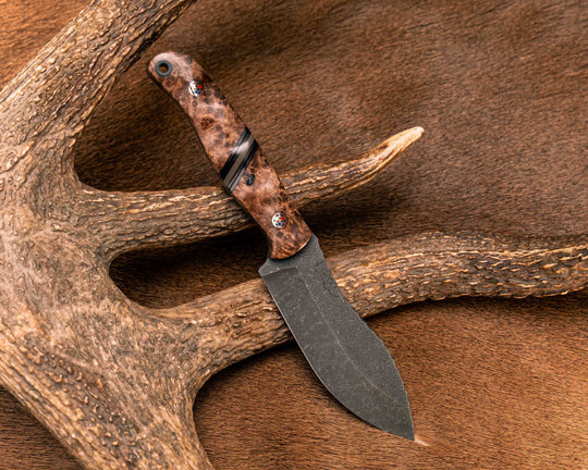 Skinner Jr- Redwood Burl, Black G10, Copper and Mojave Brown G10 Split, Copper Patriot Mosaic Pin, CF Lanyard Pin, Textured Grip