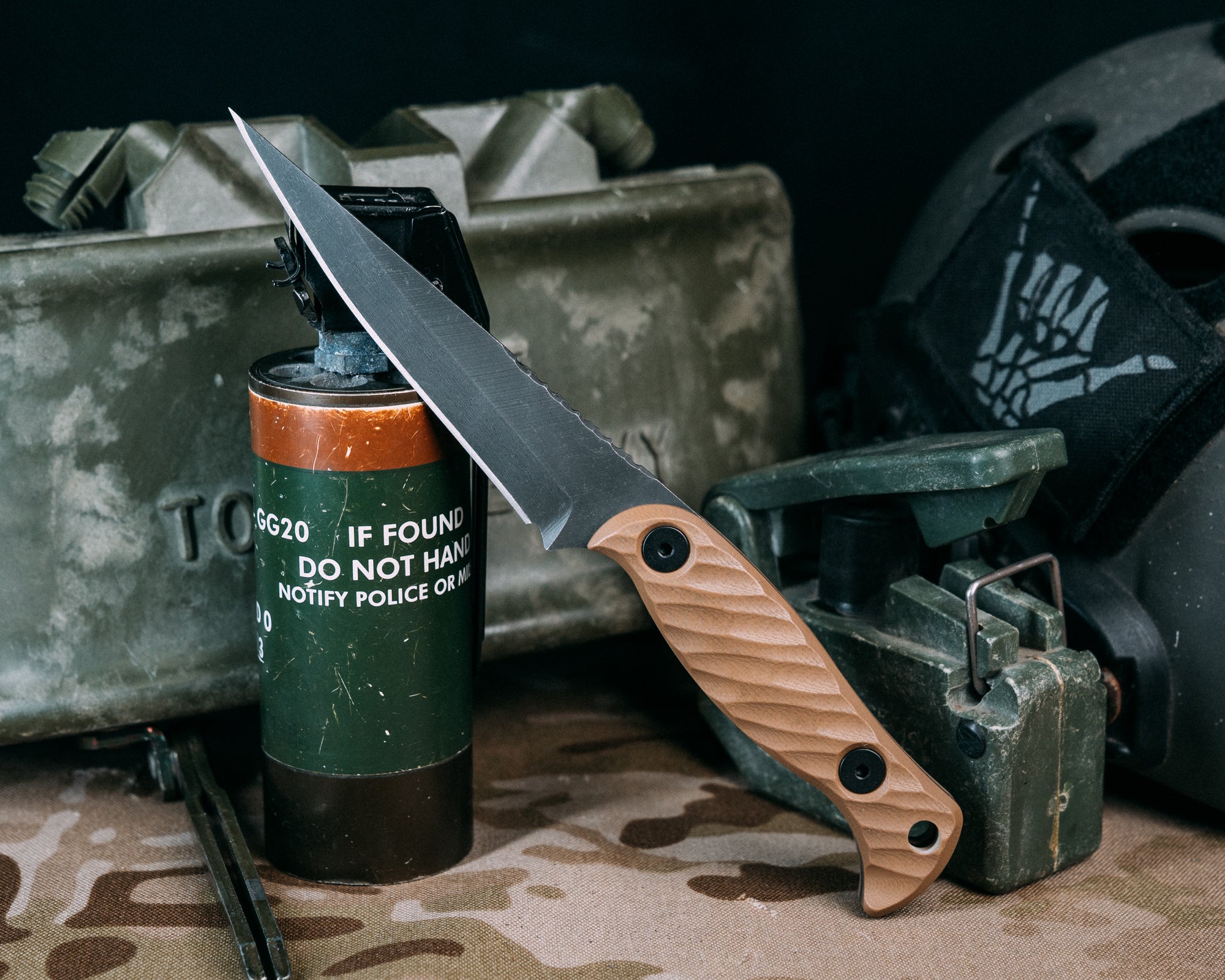 Congressman- Coyote G10, Allen Bolts, Iron Grip, Closed Tang Lanyard Hole