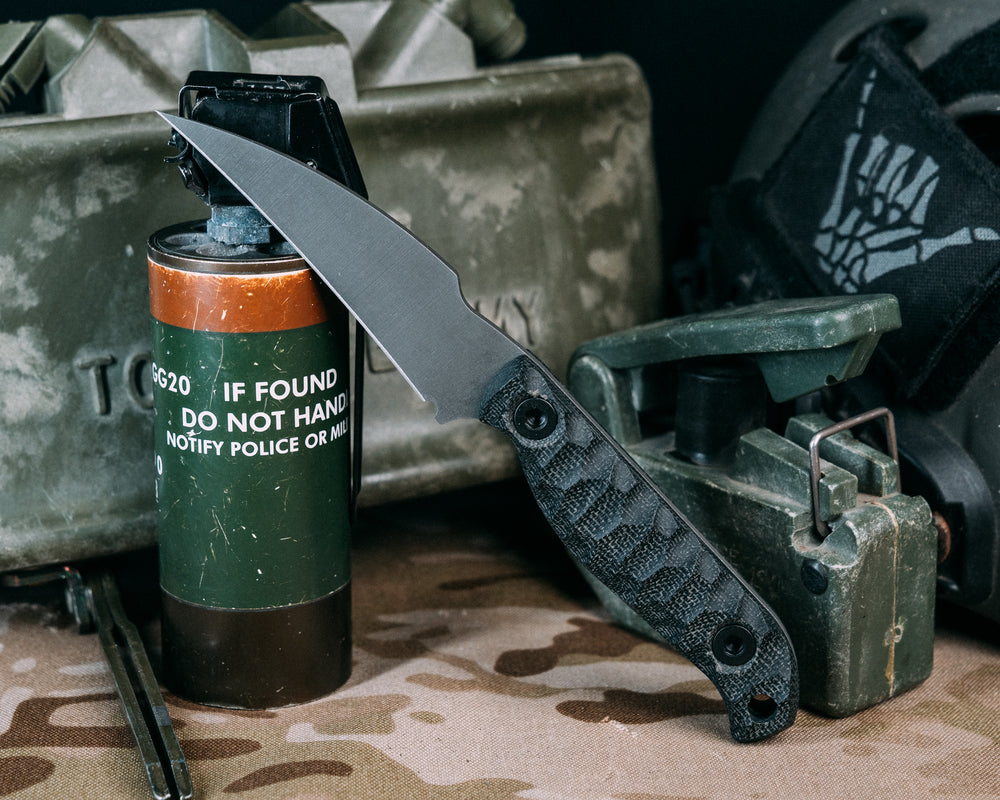 Gula Gula- Black Canvas Micarta, Allen Bolts, Chaos Grip