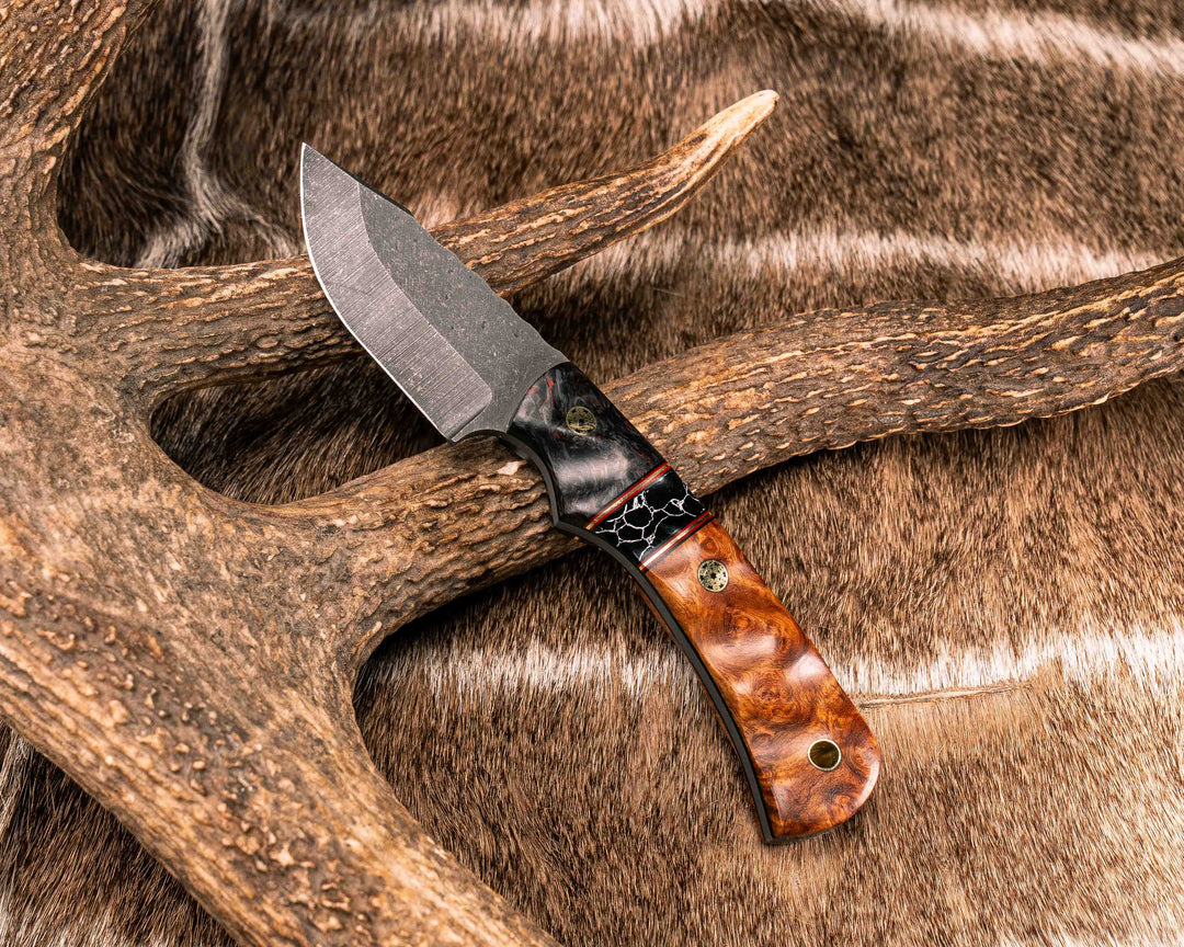 Beef Harpoon- Red Dark Matter Carbon, Black G10, Cherry G10 and Brass Pin Striping, Black with White Web Tru-stone Split, Amboyna Burl, Mosaic Pins, Brass Lanyard Pin, Textured Grip