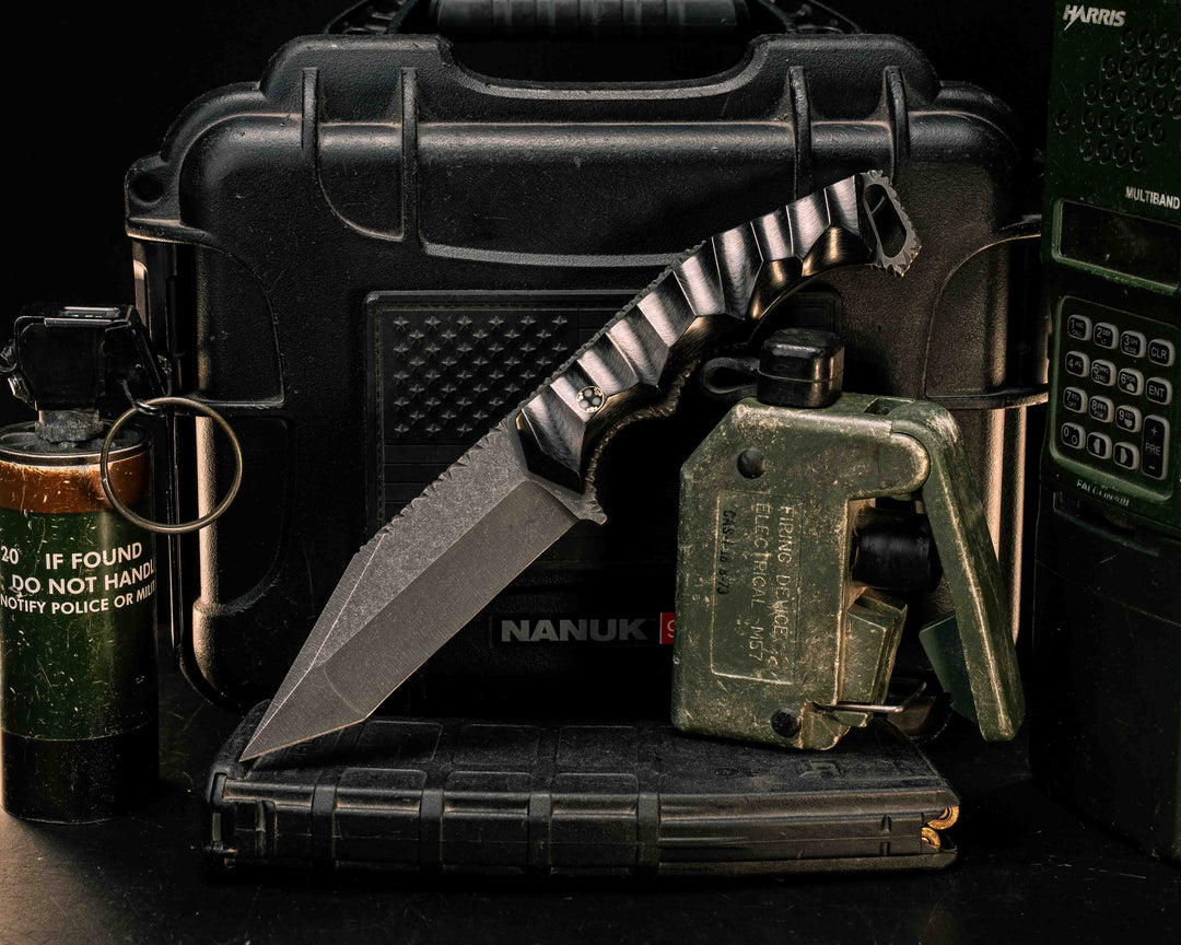 The Sabot- 2x2 Twill Carbon, Glow Mosaic Pin, Hidden Pin in Tang, Compound Grind, Textured Grip