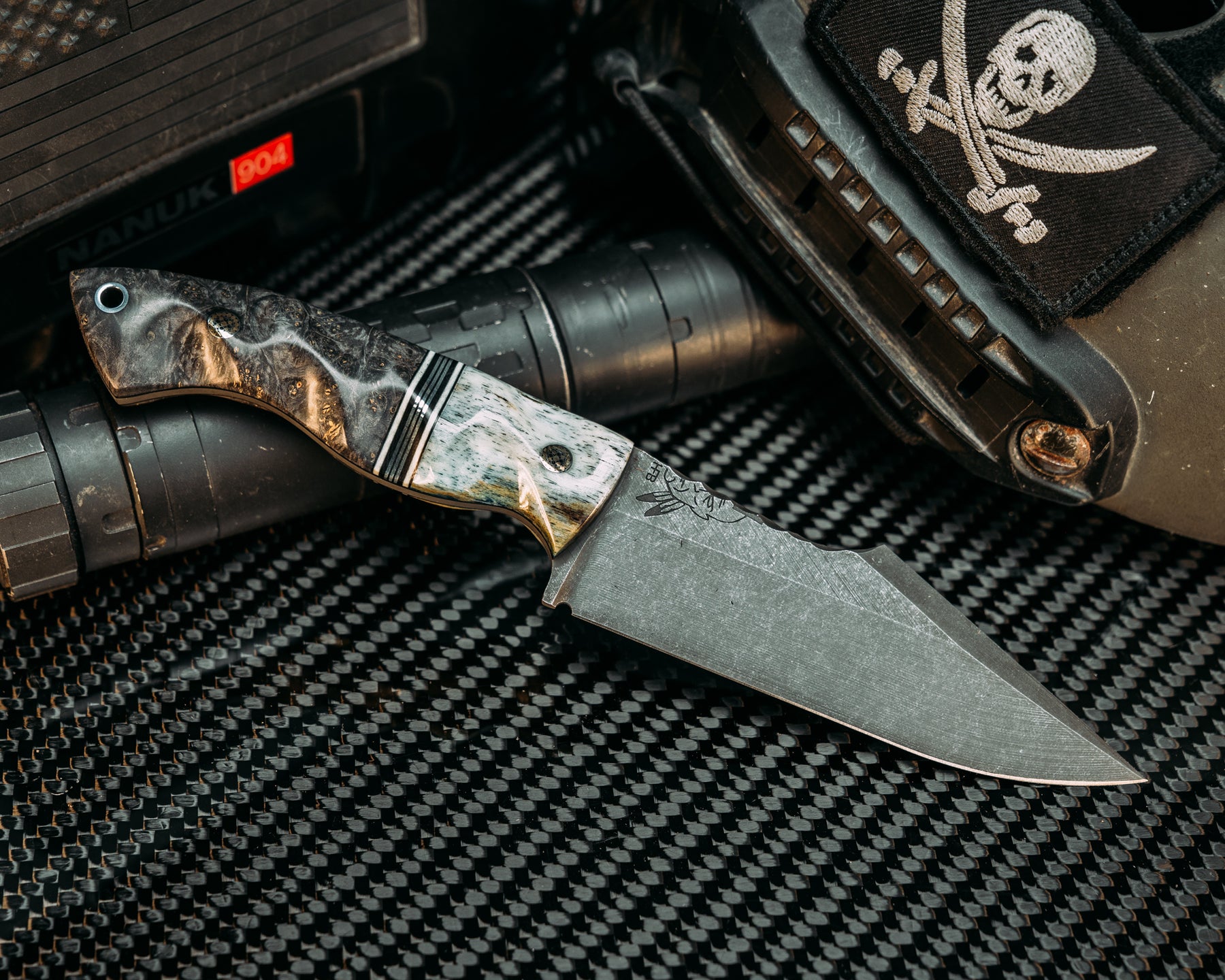 Widow Maker - Giraffe Bone, Black & White G10 Pin Striping