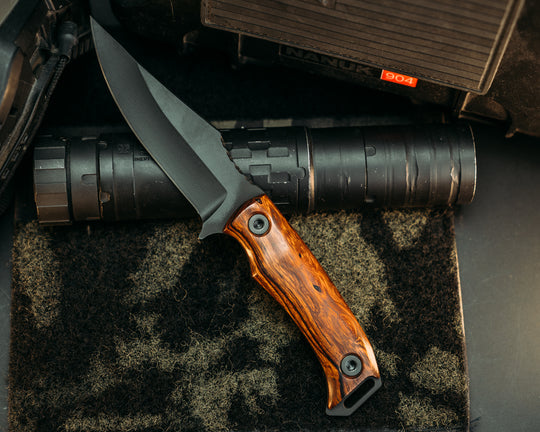 Tosahwi - Desert Ironwood, Armor Black Cerakote, Allen Bolts, Smooth Grip