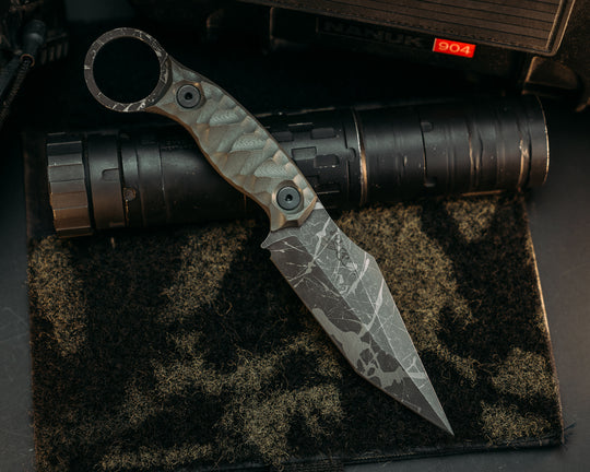 Ringed Tac Tanto- Grey G10, Allen Bolts, Chaos Grip