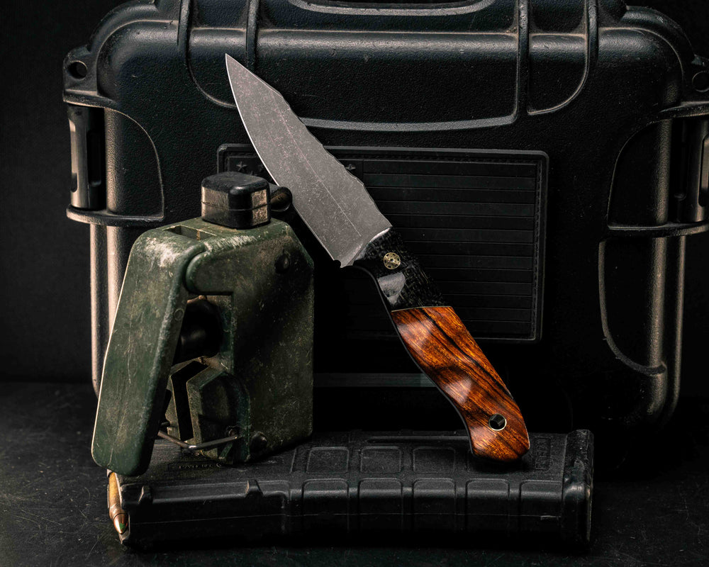 Field Knife Jr- Black Burlap Micarta, Brass Split, Desert Ironwood, Brass Mosaic Pin, Brass Lanyard Pin, Textured Grip
