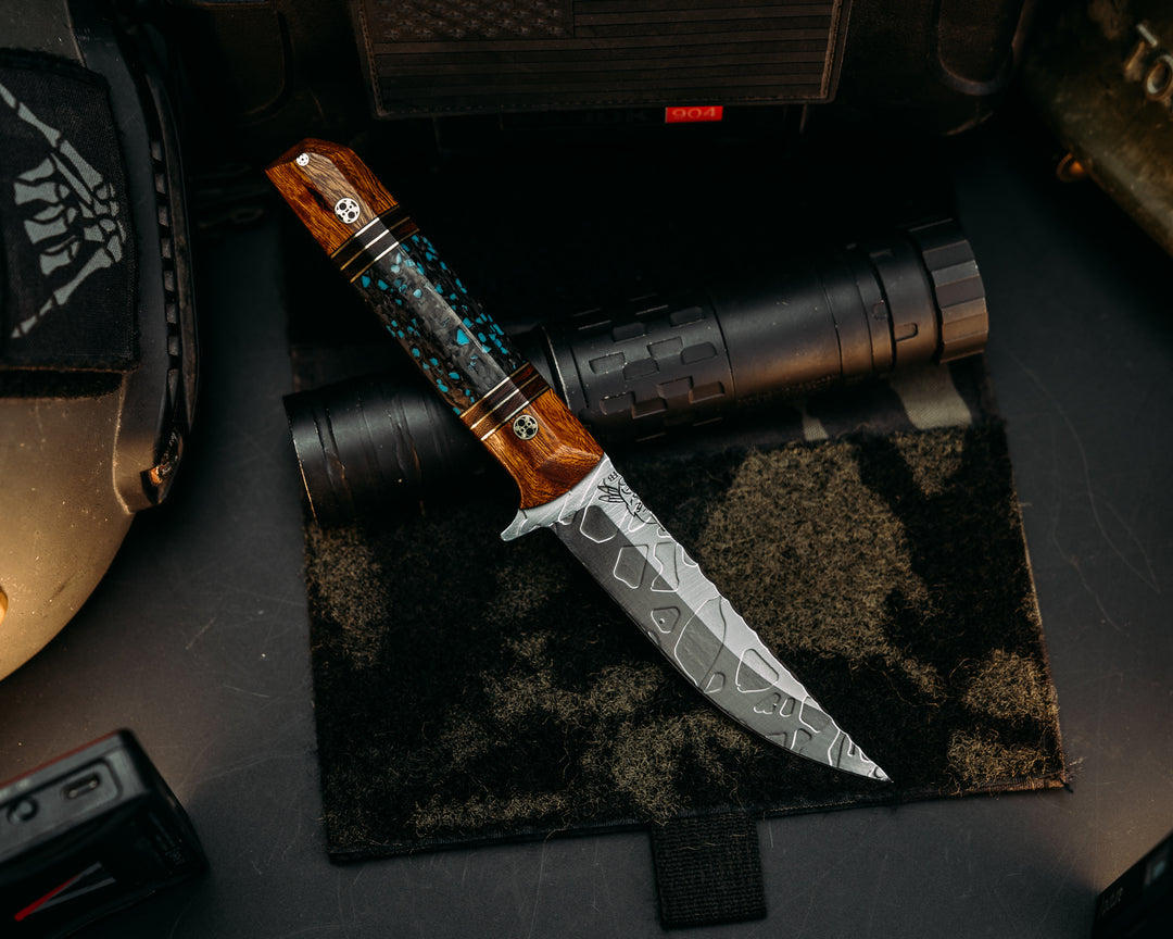 Kwaiken FC - Desert Ironwood, Black G10 & Brass Pin Striping, Desert ironwood & RockyWave Turquoise Carbon Splits, Mosaic Pins, Angled Grip.