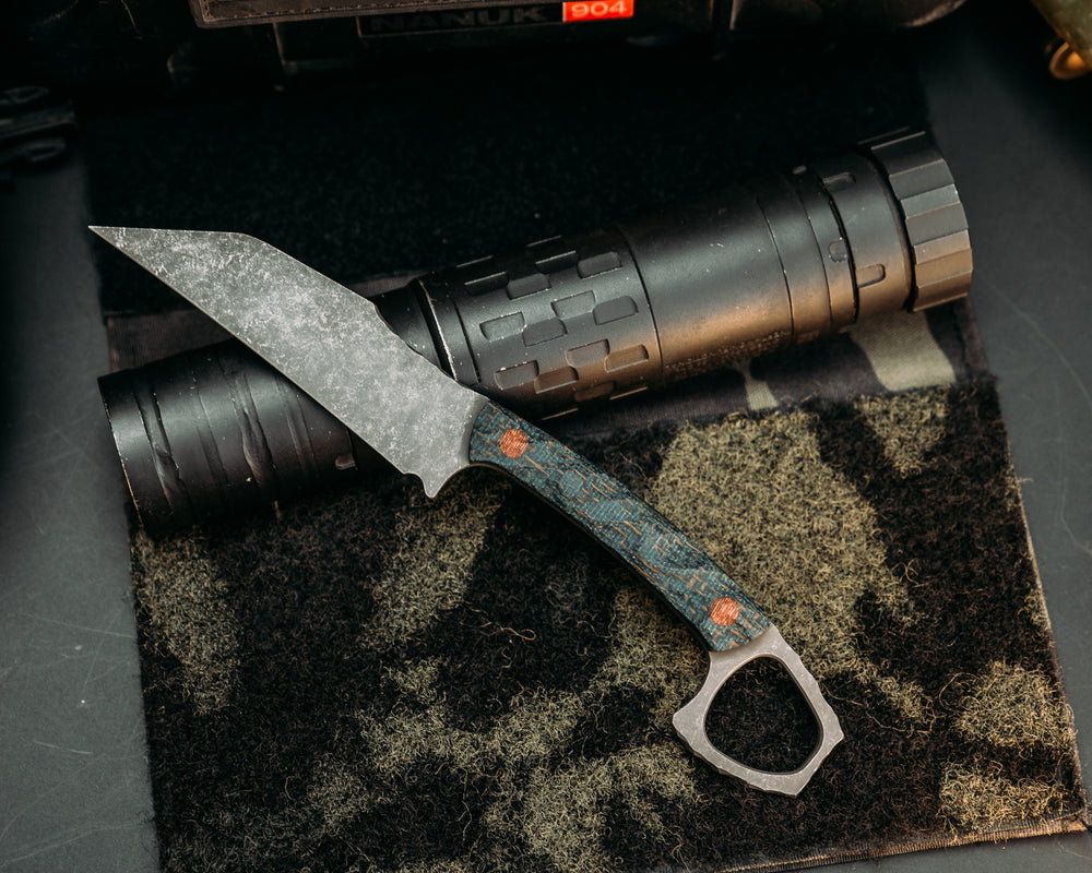 SHPOS - Kamari Burlap Micarta, Fire Canvas Micarta, Chaos Grip.