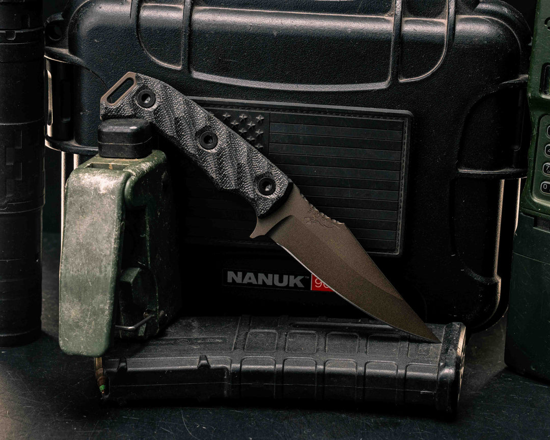 Tosahwi- Black Canvas Micarta, Midnight Bronze Cerakote, Allen Bolts, Textured Grip