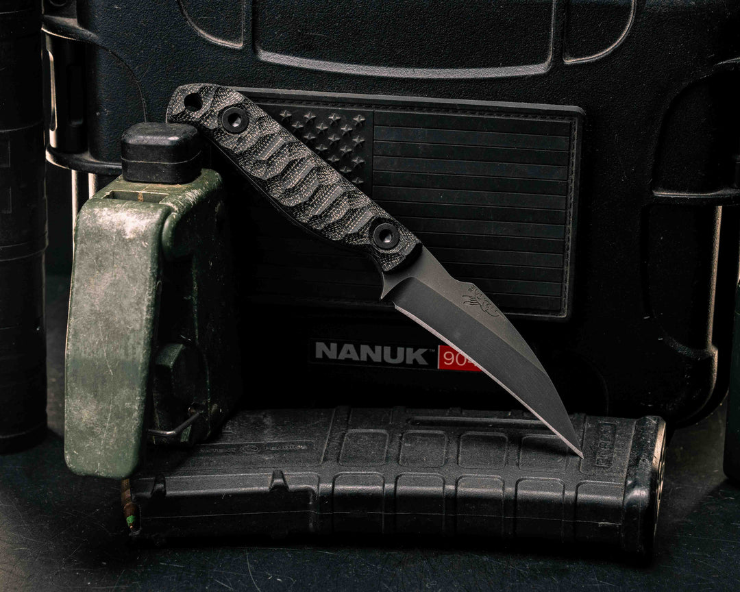 Gula Gula- Black Canvas Micarta, Allen Bolts, Textured Grip