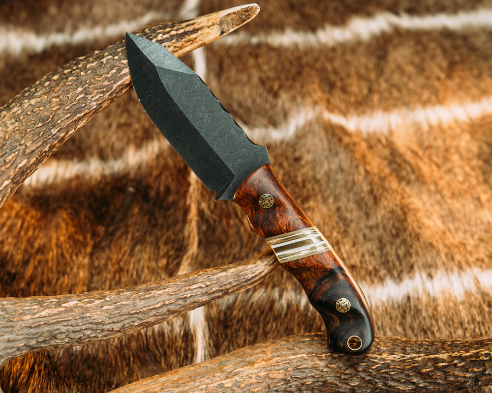 Disaster Cub - Desert Ironwood, Coyote & White G10 w/ Brass Split, Mosaic Pins, Brass Lanyard Pin, Groove Grip.