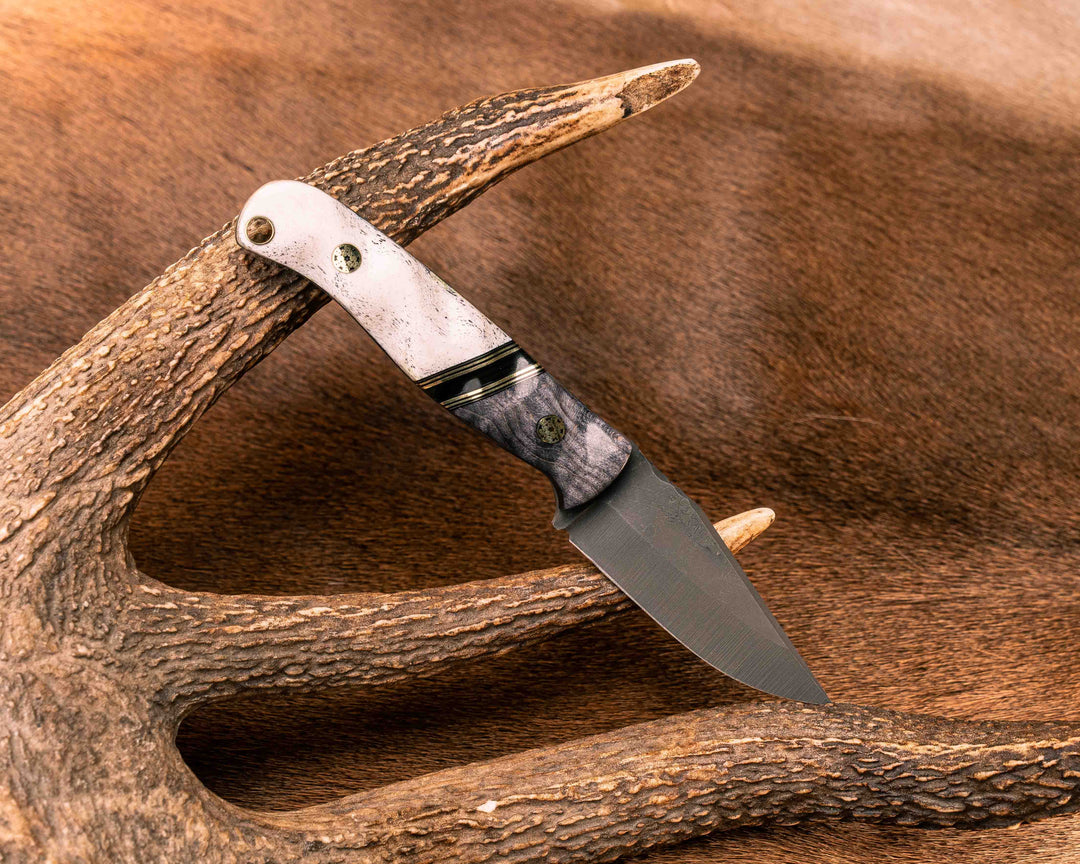 Crow Cub - Dyed Maple, Black G10 and Brass Pins Striping, Smoke Resin Split, Elk Antler, Mosaic Pins, Brass Lanyard Pin, Textured Grip
