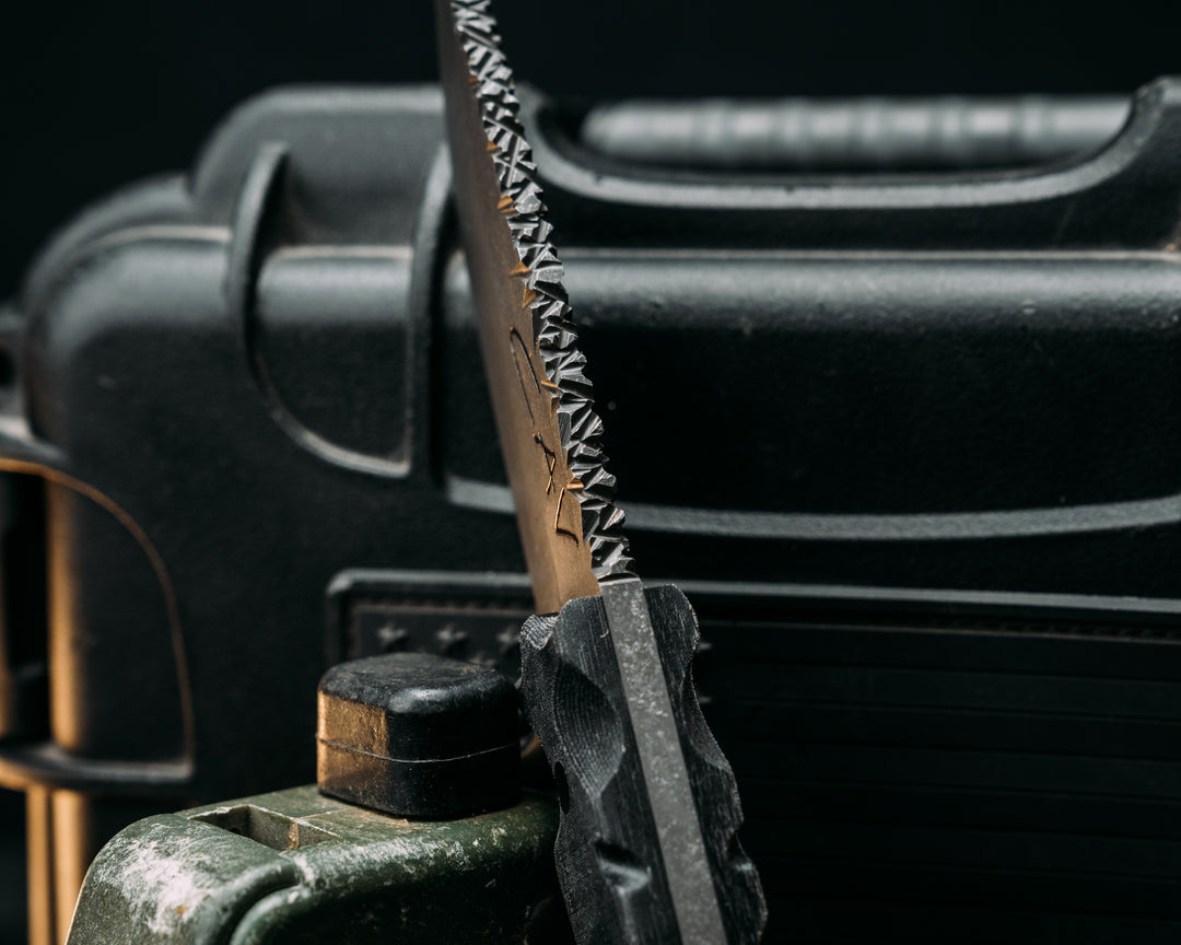 Cavner- Black Multicam Cami Micarta, Carbon Fiber Pins, Textured Grip
