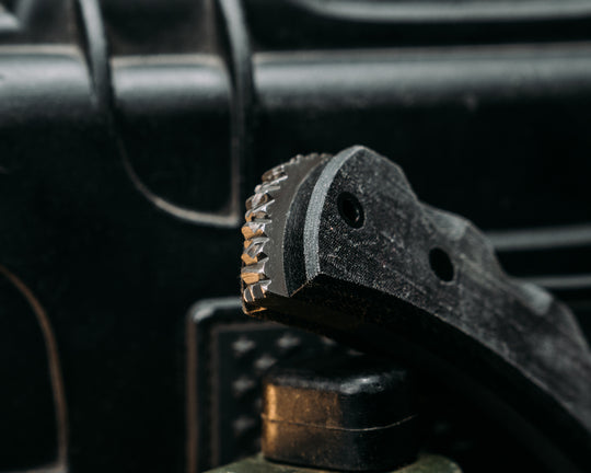 Cavner- Black Multicam Cami Micarta, Carbon Fiber Pins, Textured Grip