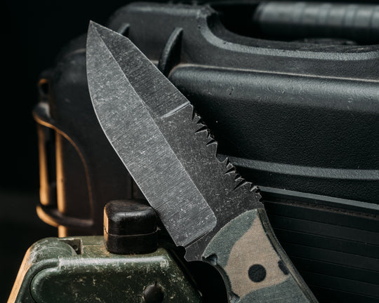 Breacher Jr- Royal Saudi Chocolate Chip Cami Micarta, Micarta Pins, Smooth Grip