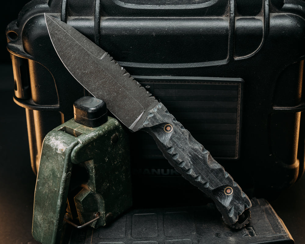 Hog Hunt- ATAC's Urban Ghost Cami Micarta, Mosaic Pins, Textured Grip