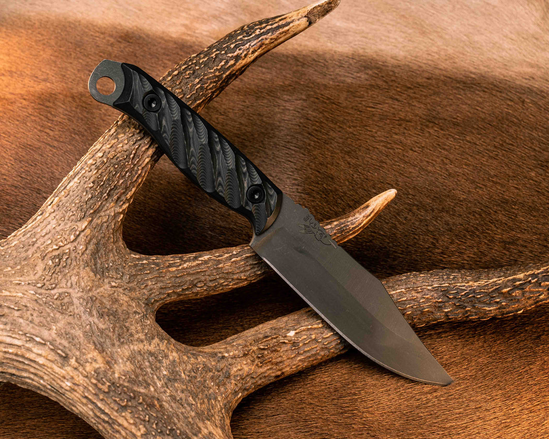 Crow Scout - Black Dunes Carbon, Allen Bolts, Textured Grip