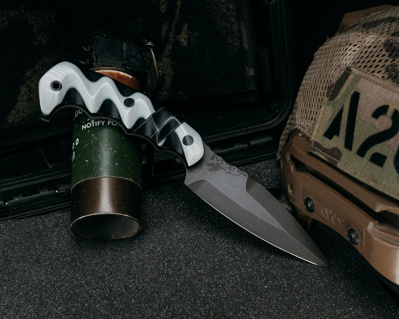 4" HUMINT- White G10 Over Black G10, Black G10 and OD Green G10 Split, CF Pins, CF Lanyard Pin, Textured Grip