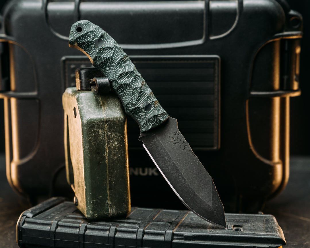 Disaster Cub- Rio Verde Matrix Micarta, CF Pins, CF Lanyard Pin, Textured Grip