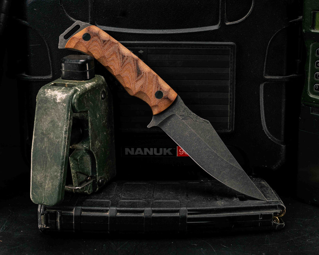 Tosahwi- Vintage Linen Micarta Two Tone Brown, CF Pins, Textured Grip