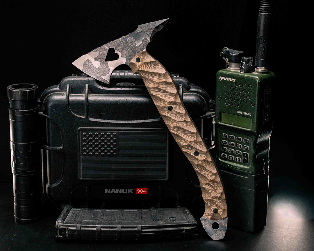 Bleeding Heart Hawk- Meredith Richlite, CF Pins, Textured Grip