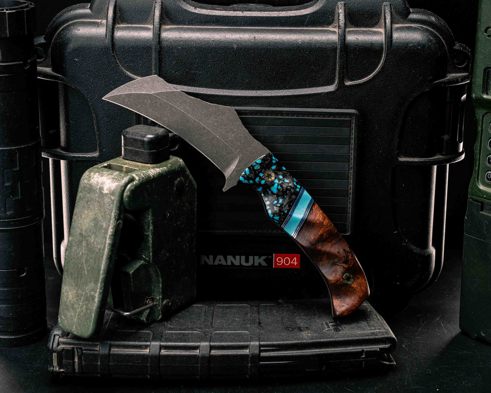 Vulture- Turquoise Rocky Wave Carbon, Black G10, Aluminum and Blue G10 Pin Striping, Tiffany Blue G10 Split, Desert Ironwood, Mosaic Pins, Textured Grip