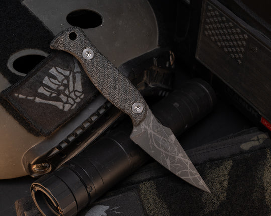 Gulo Gulo- Black Canvas Micarta, Ti Bolts, Textured Grip