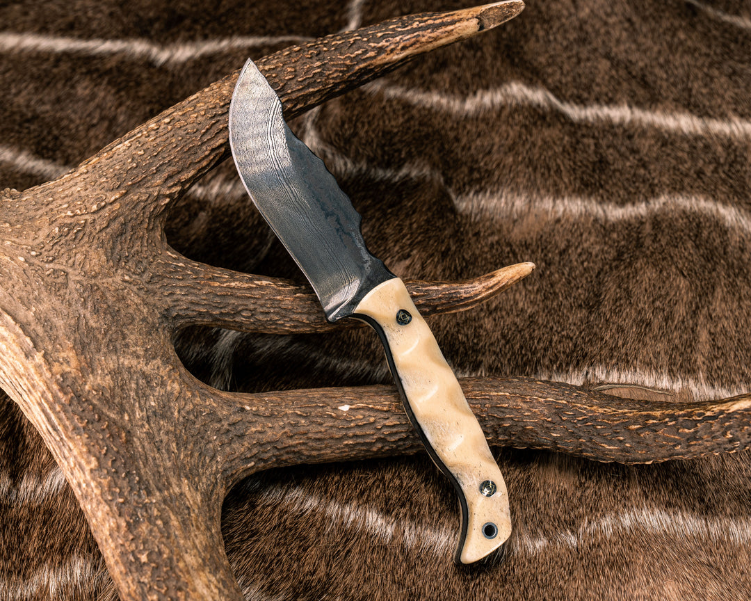 OG Skinner- Baker Forge Random Pattern Damascus- Giraffe Bone, Mosaic Pins, Aluminum Lanyard Pin, Textured Grip