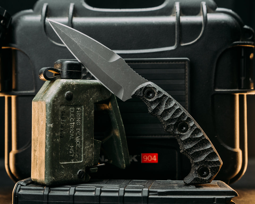 4" HUMINT - Black Burlap Micarta, Allen Bolts, Textured Grip