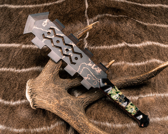 Macuahuitl- Baker Forge Random Pattern CopperMai- Bison Horn, Black G10 and Copper Pin Striping, Green and Blue Calceon Split, Mosaic Pins, Textured Grip