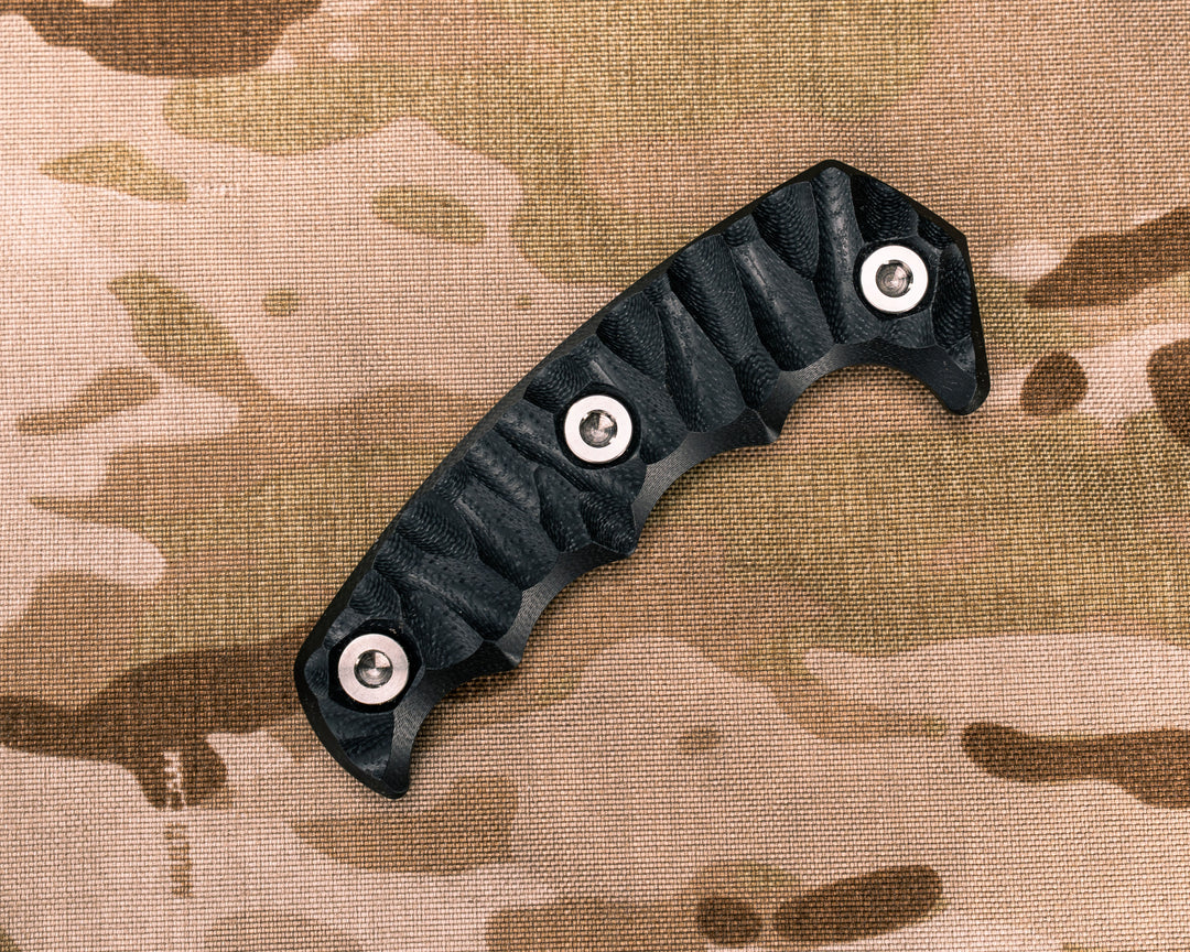 Humint Scales- Black G10, Ti Hardware, Chaos Grip