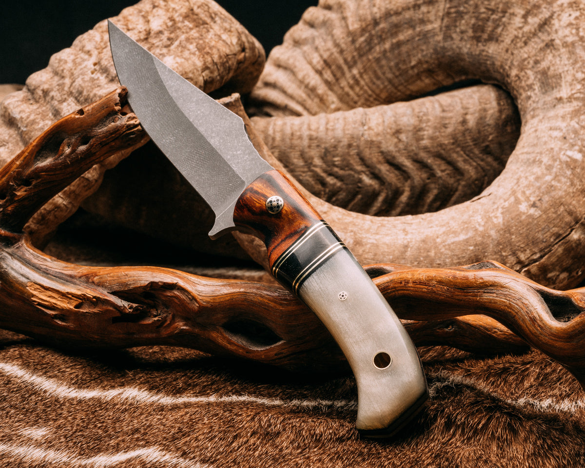 Tosahwi desert Ironwood, black G10 and brass pin striping, Buffalo ho