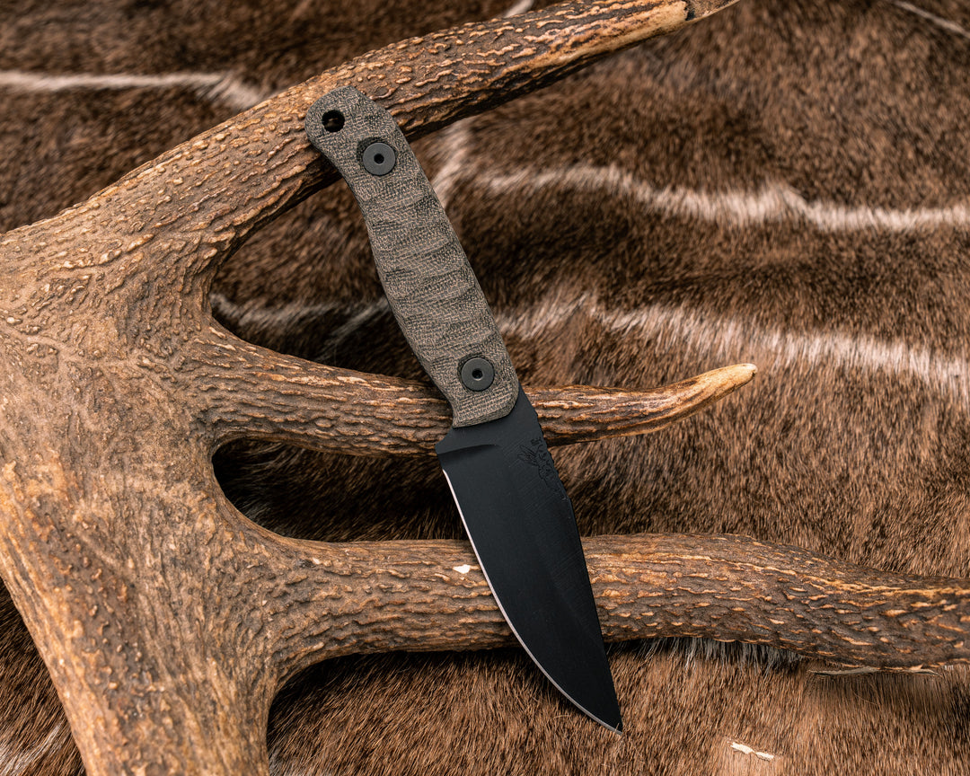 Feather Light- OD Green Canvas Micarta, Armor Black Cerakote, Allen Bolts, Textured Grip