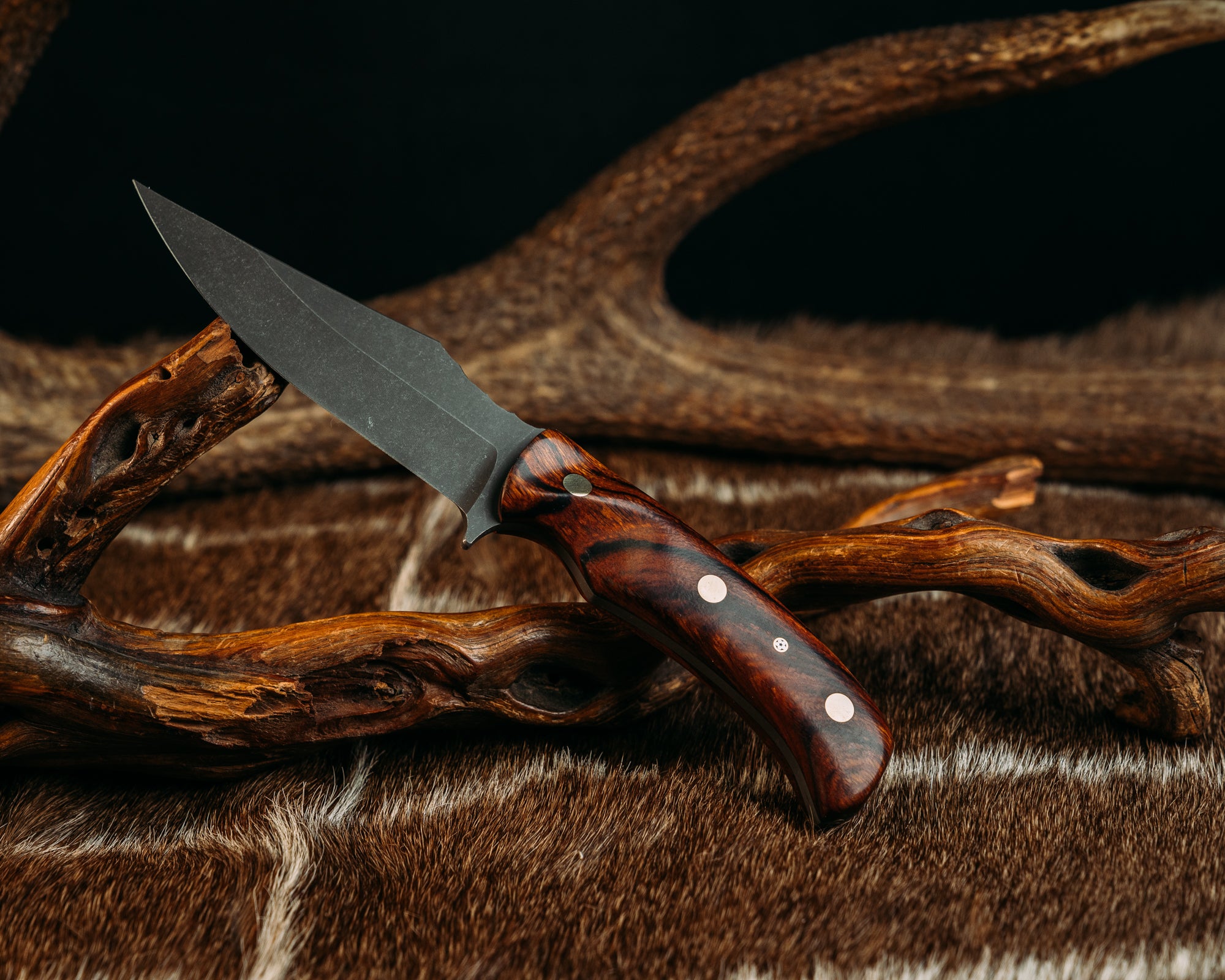 Tosahwi - Desert Ironwood, Brass Pins, Contoured Grip.