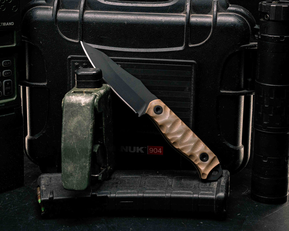 Field Knife Jr- Ghost and Coyote G10, Armor Black Cerakote, Allen Bolts, Textured Grip