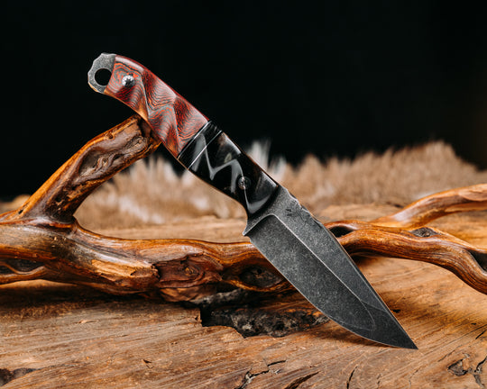 Crow Jr (Compound Grind)- Ram's Horn, Black G10 and Aluminum Pin Striping, Black Dark Matter Carbon Split, Lava Flow FAT Carbon, Mosaic Pins, Textured Grip