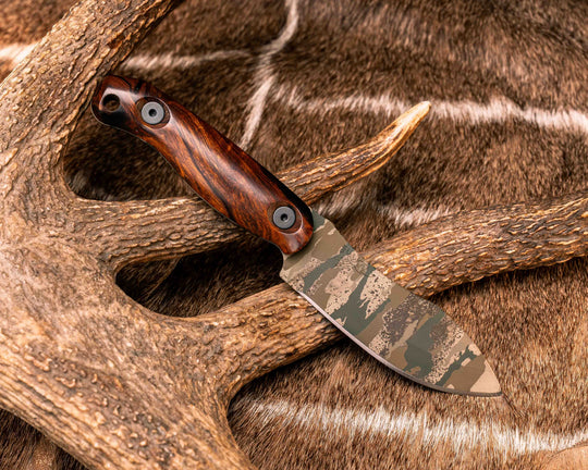 Skinner Jr- Desert Ironwood, Realtree Original Camo Cerakote, Allen Bolts, Smooth Grip