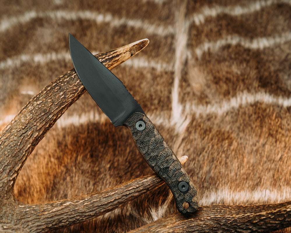 Feather Light - Black Burlap Micarta, Armor Black, Allen Bolts, Chaos Grip.