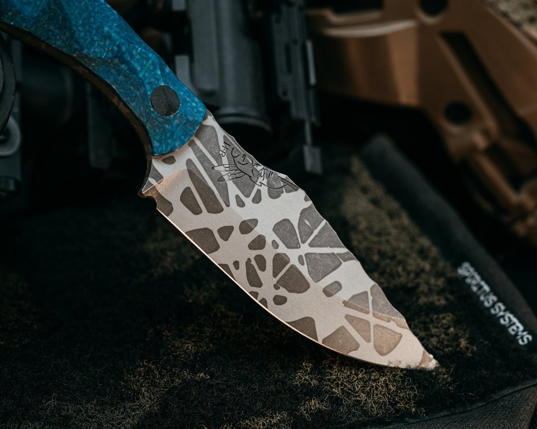 Jaq- Admiral Blue Jute Micarta, CF Pins, Textured Grip