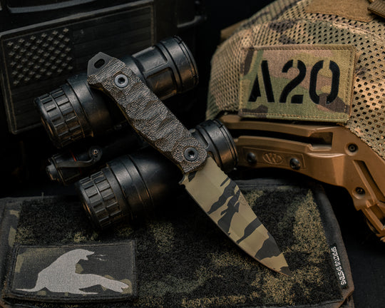 Field Knife Jr- Black Canvas Micarta, Tiger Stripe Camo Cerakote, Allen Bolts, Textured Grip