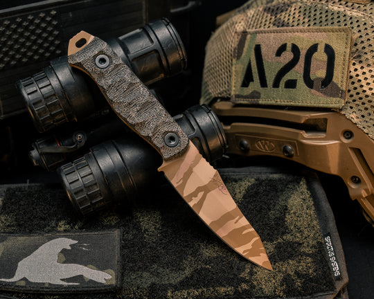 Field Knife Jr- Black Canvas Micarta, Desert Tiger Stripe Camo Cerakote, Allen Bolts, Textured Grip