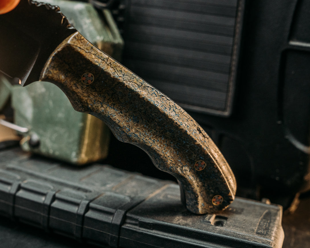 Notched Wire Cutter Breacher Gen 3- Dinosaur Bone, Mosaic Pins, Textured Grip