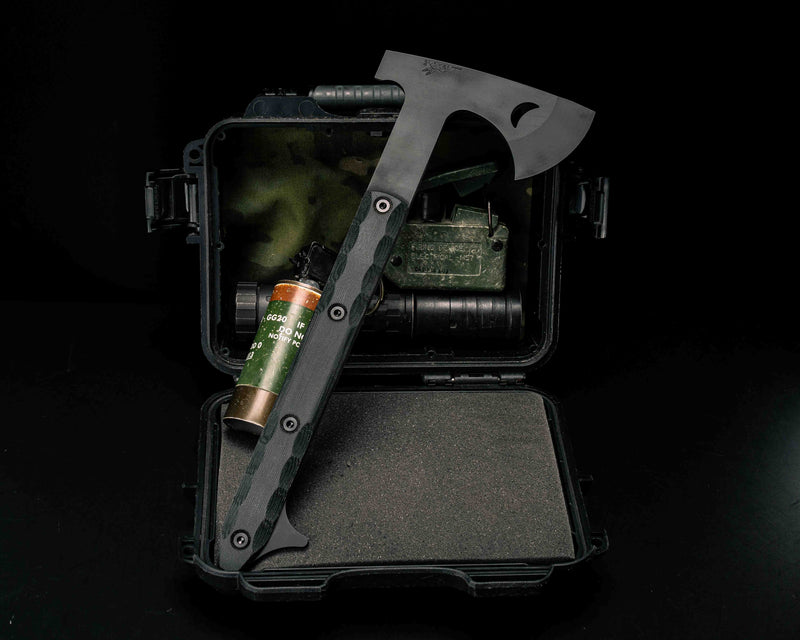 Howler Hawk- Black Canvas Micarta, Armor Black Cerakote, Allen Bolts, Smooth Grip