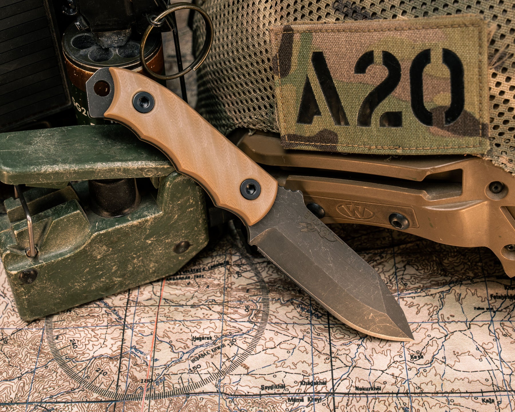 Disaster Cub- Ghost/Coyote G10, Allen Bolts, Textured Grip – Half