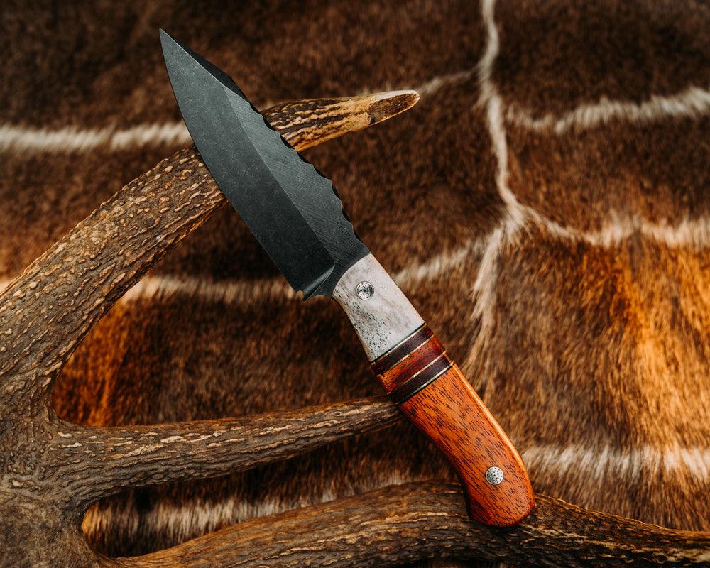 Field Knife (CruWear) - Black G10 & Brass Pin Striping, Red Carbon Splits, Mahogany Wood, Mosaic Pins, Contoured Grip.