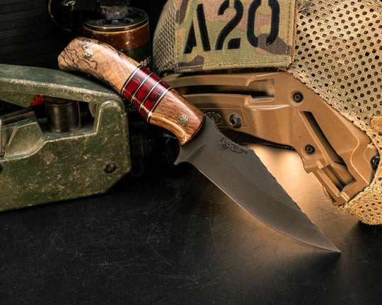 Tosahwi- Weru, Black G10 and Copper Pin Striping, Bloody Basin Tru-stone Split, Mosaic Pins, Smooth Grip